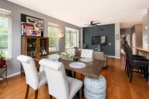 394 Broadmoor Ln, Bartlett, IL 60103 - Photo 8