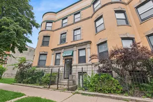 4614 S Calumet Ave, Chicago, IL 60653 - Photo 1
