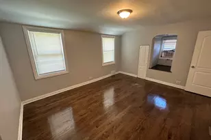8209 S Prairie Ave, Chicago, IL 60619 - Photo 22