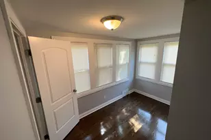 8209 S Prairie Ave, Chicago, IL 60619 - Photo 14