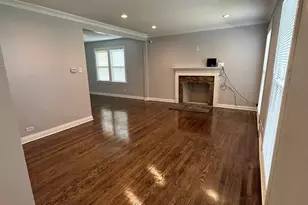 8209 S Prairie Ave, Chicago, IL 60619 - Photo 4