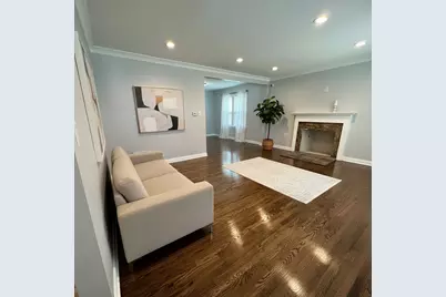 8209 S Prairie Avenue, Chicago, IL 60619 - Photo 8