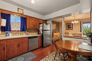 8148 169th St, Tinley Park, IL 60477 - Photo 10