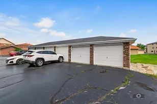 8148 169th St, Tinley Park, IL 60477 - Photo 18