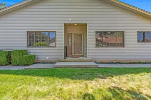 107 Fawn Ln, Elgin, IL 60120 - Photo 2