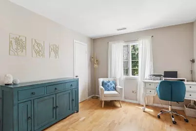 230 Windsor Lane #D, Willowbrook, IL 60527 - Photo 12