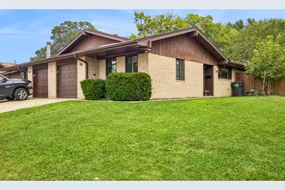 131 Innsbrook Drive, Streamwood, IL 60107 - Photo 2