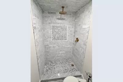 300 N State Street #4009, Chicago, IL 60654 - Photo 10