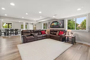 1352 Lacoma Ct, Lockport, IL 60441 - Photo 54