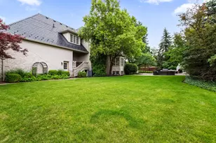 610 Grant Ct, Burr Ridge, IL 60527 - Photo 34