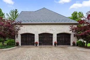 610 Grant Ct, Burr Ridge, IL 60527 - Photo 6