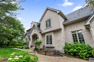 610 Grant Ct, Burr Ridge, IL 60527 - Photo 4