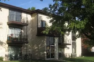 10326 S Mayfield Ave, Oak Lawn, IL 60453 - Photo 1
