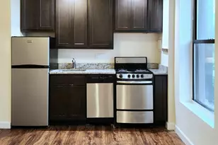 1430 N Dearborn Pkwy, Chicago, IL 60610 - Photo 2