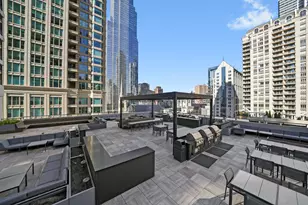 30 E Huron St, Chicago, IL 60611 - Photo 16
