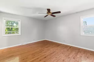 933 W Gilbert Ave, Palatine, IL 60067 - Photo 18