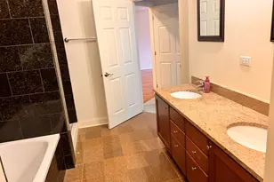 5758 N California Ave, Chicago, IL 60659 - Photo 8