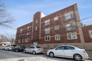5758 N California Ave, Chicago, IL 60659 - Photo 1