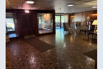 129 S Spruce Avenue #104, Wood Dale, IL 60191 - Photo 2