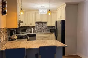 129 S Spruce Ave, Wood Dale, IL 60191 - Photo 10