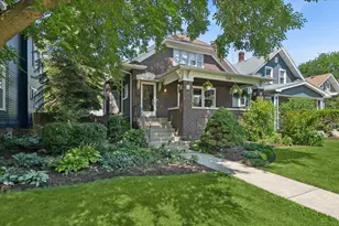 519 N Taylor Ave, Oak Park, IL 60302 - Photo 2