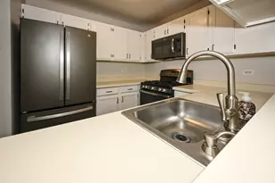 230 University Ln, Elk Grove Village, IL 60007 - Photo 12