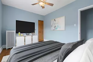 2839 N Sawyer Ave, Chicago, IL 60618 - Photo 8