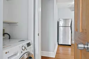 2839 N Sawyer Ave, Chicago, IL 60618 - Photo 22