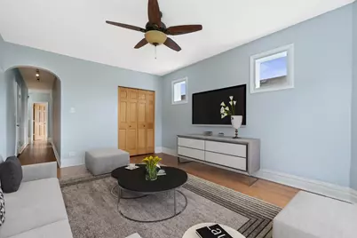 2839 N Sawyer Avenue #2S, Chicago, IL 60618 - Photo 6