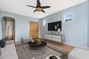 2839 N Sawyer Ave, Chicago, IL 60618 - Photo 6