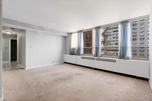 3950 N Lake Shore Dr, Chicago, IL 60613 - Photo 8