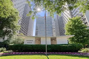 3950 N Lake Shore Dr, Chicago, IL 60613 - Photo 1