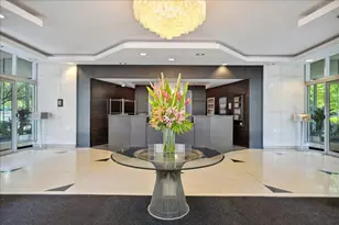 3950 N Lake Shore Dr, Chicago, IL 60613 - Photo 2