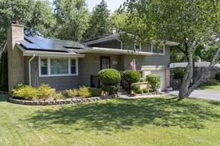 18148 W Lindenwood Dr, Grayslake, IL 60030 - Photo 1
