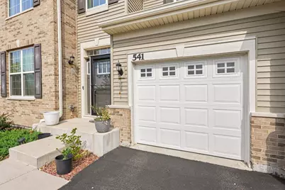 541 Ashworth Lane, Yorkville, IL 60560 - Photo 2