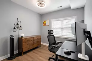 4925 N Albany Ave, Chicago, IL 60625 - Photo 8