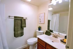4215 Landing Dr, Aurora, IL 60504 - Photo 10