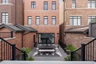 1634 W Surf St, Chicago, IL 60657 - Photo 26