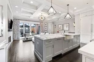 1634 W Surf St, Chicago, IL 60657 - Photo 16