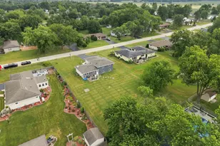 2807 Westmoreland St, New Lenox, IL 60451 - Photo 2