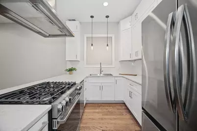2920 N Damen Avenue #2, Chicago, IL 60618 - Photo 4