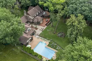5N284 Oak Rd, Saint Charles, IL 60175 - Photo 2
