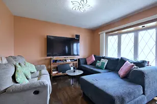 10301 Panoramic Dr, Franklin Park, IL 60131 - Photo 4