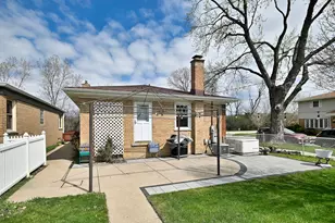 10301 Panoramic Dr, Franklin Park, IL 60131 - Photo 24
