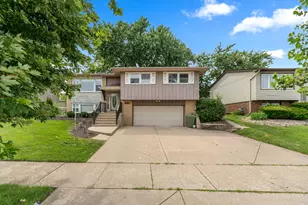 15954 Ozark Ave, Tinley Park, IL 60477 - Photo 2