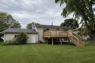 7043 Hemlock St, Hanover Park, IL 60133 - Photo 14