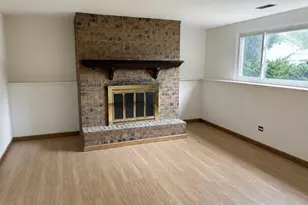 7043 Hemlock St, Hanover Park, IL 60133 - Photo 8
