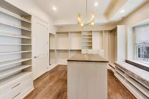 45 E Division St, Chicago, IL 60610 - Photo 24