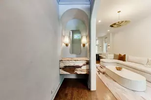 45 E Division St, Chicago, IL 60610 - Photo 10