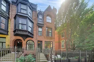 45 E Division St, Chicago, IL 60610 - Photo 2